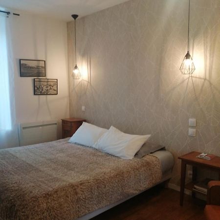 Bed and Breakfast Le Quai 18 Lesneven Exterior foto